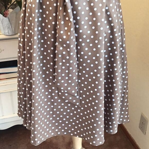 NEW Venus Pretty Woman Dress - Picture 3 of 11